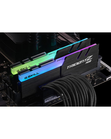 Модуль памяти DDR4 G.SKILL TRIDENT Z RGB 16GB (2x8GB) 3200MHz CL16 (16-18-18-38) 1.35V / F4-3200C16D-16GTZR