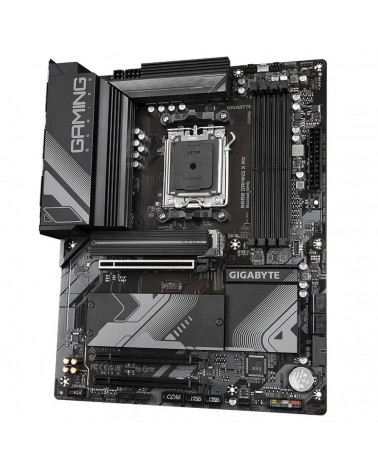 Материнская плата Gigabyte B650 GAMING X AX, Socket AM5, AMD B650, 4xDDR5-5200, HDMI+DP, 3xPCI-Ex16, 4xSATA3(RAID 0/1/10), 3xM.2