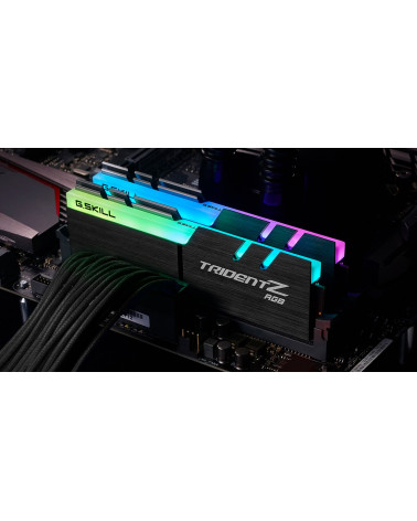 Модуль памяти DDR4 G.SKILL TRIDENT Z RGB 64GB (2x32GB) 3600MHz CL18 (18-22-22-42) 1.35V / F4-3600C18D-64GTZR