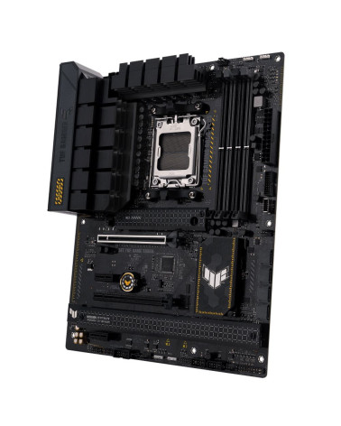 Материнская плата ASUS TUF GAMING B650-PLUS AM5 ATX 4xDDR5 2xPCIEx16 2xPCIEx1 3xM.2 2xUSB-C DP HDMI 2.5GLAN (90MB1BY0-M0EAY0)