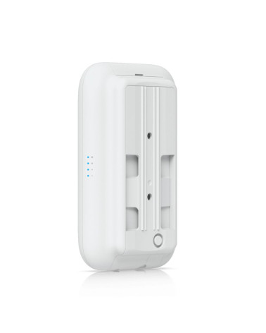 Точка доступа Wi-Fi Ubiquiti Swiss Army Knife Ultra 2.4+5 ГГц, 802.11ac, 2x2 MIMO, до 20 дБм, 1х 1Гб RJ45, до 200 клиентов, до 8