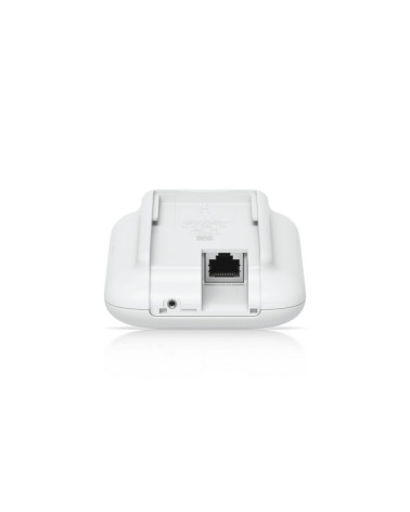Точка доступа Wi-Fi Ubiquiti Swiss Army Knife Ultra 2.4+5 ГГц, 802.11ac, 2x2 MIMO, до 20 дБм, 1х 1Гб RJ45, до 200 клиентов, до 8