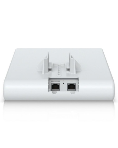 Точка доступа Wi-Fi Ubiquiti UniFi 6 AP Mesh Pro Точка доступа 2,4+5 ГГц, Wi-Fi 6, 2х2 MU-MIMO, 802.3af, 2х 1G Ethernet